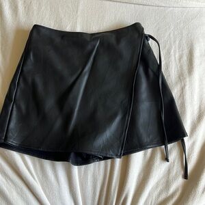 Faux leather skort